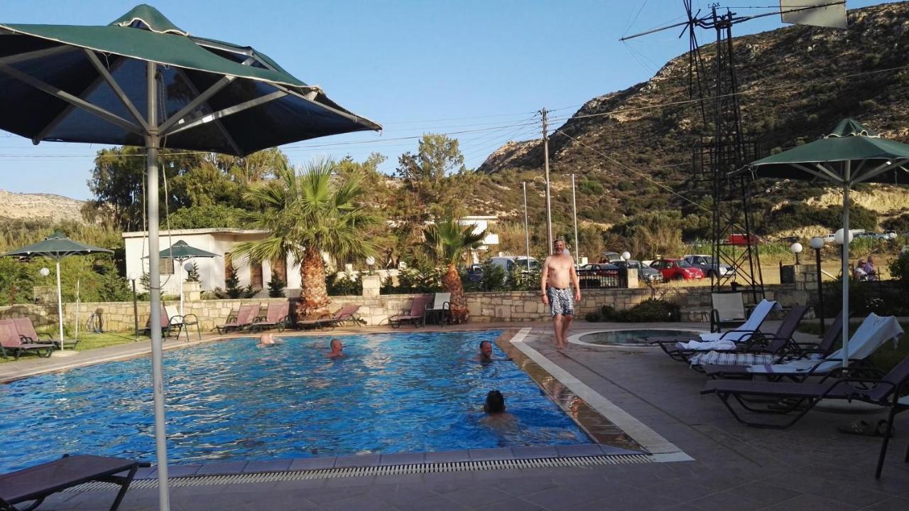 Dimitris Villa Hotel มาตาลา ภายนอก รูปภาพ