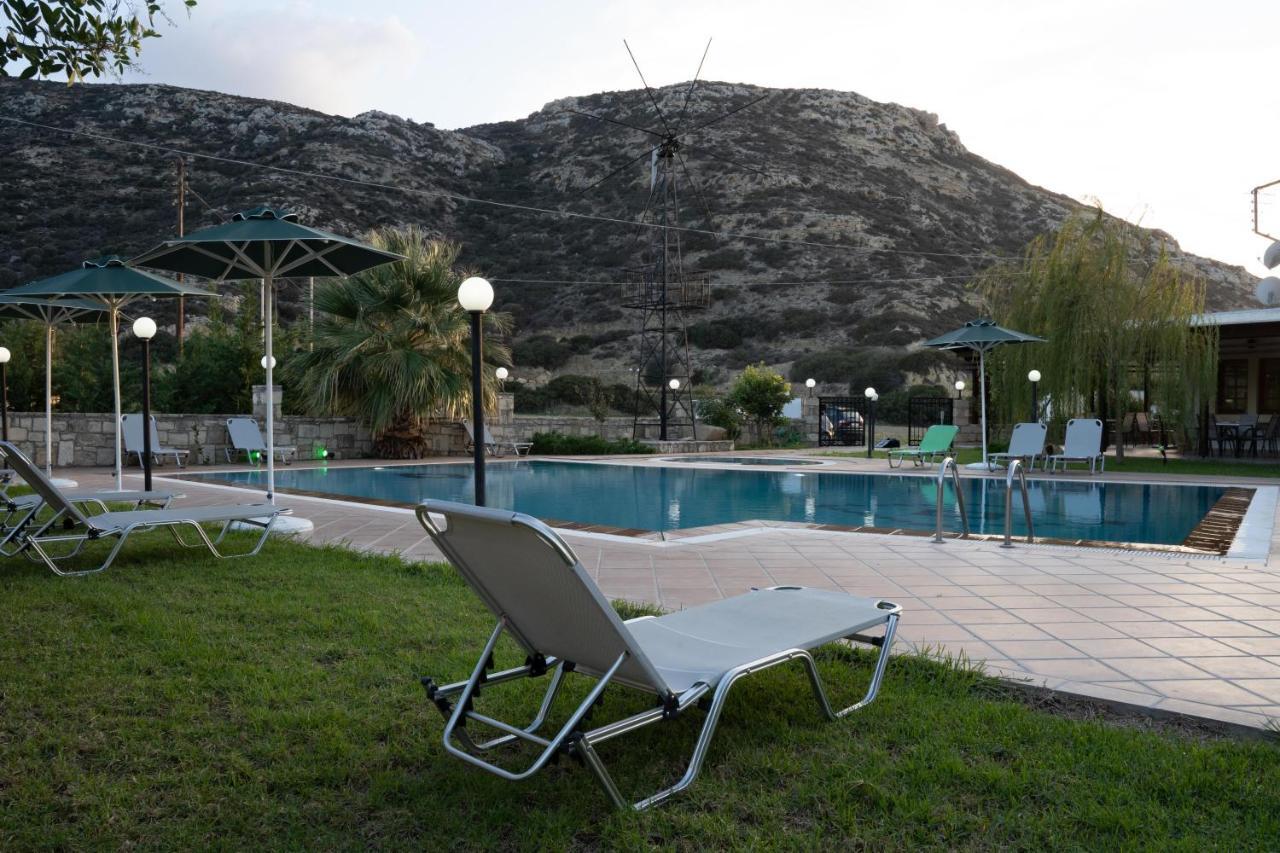 Dimitris Villa Hotel มาตาลา ภายนอก รูปภาพ
