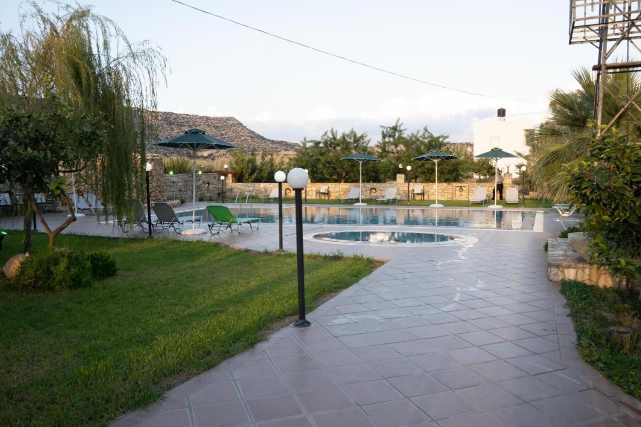 Dimitris Villa Hotel มาตาลา ภายนอก รูปภาพ